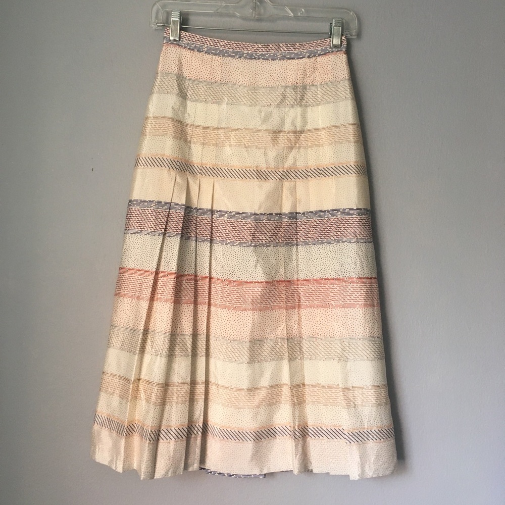 Pleaded handmade silky skirt